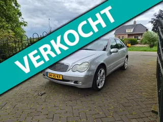 Mercedes-Benz C-klasse 180 K. Elegance Automaat en NAP.