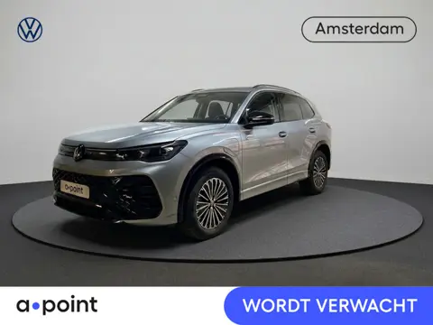 Volkswagen Tiguan 1.5 eHybrid R-Line Edition 204 pk Automaat (DSG) | Verlengde garantie | Navigatie 