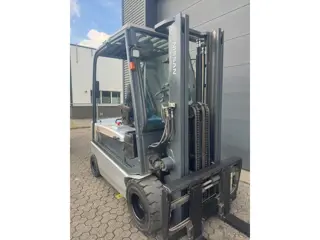 Nissan G1Q2L30Q 3 ton elektrische heftruck (bj 2011)