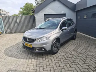 Peugeot 2008 1.2 PureTech Blue Lease Executive,Airco,Navi,Cruise control,Parkeer sensoren achter