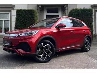 BYD ATTO 3 Comfort 60 kWh PANO | 360 CAM | LEDER | CARPLAY | INCL FABRIEKSONDERHOUD | SOH 97%