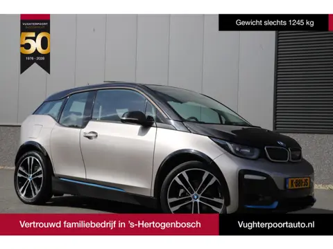 BMW i3 S 184pk Executive 120Ah 42 kWh/*Kashmir silver*/Lodge/Sunroof/Carplay/W-pomp/Camera/3-fase