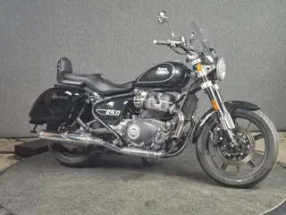 Royal-Enfield Super Meteor 650 (bj 2024)