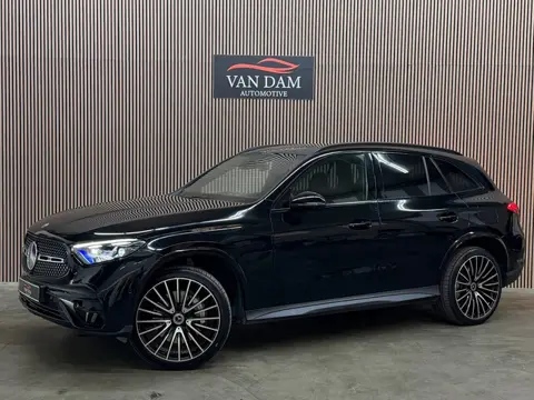Mercedes-Benz GLC-klasse 300e 4MATIC AMG Line 2023 LED LEDER LUCHTVERING