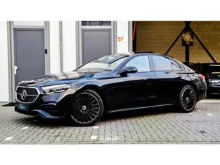 Mercedes-Benz E-klasse 300 e 4MATIC AMG | ORIG NL | BTW | PANO | NIGHT | HEAD-UP | 4-WIELBESTURING |