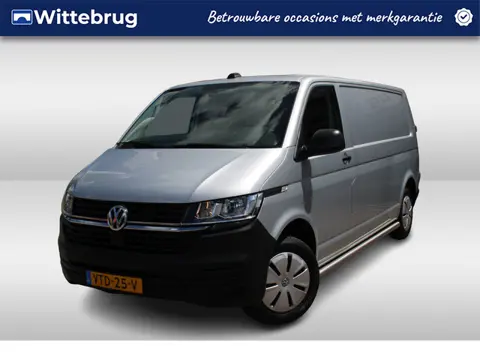 Volkswagen Transporter 2.0 TDI 110pk L2H1 28 Eco Business Navigatie by App / Cruise control / Parkee