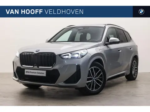 BMW X1 xDrive25e High Executive M Sport Automaat / Panoramadak / Sportstoelen / Comfort Access / M A
