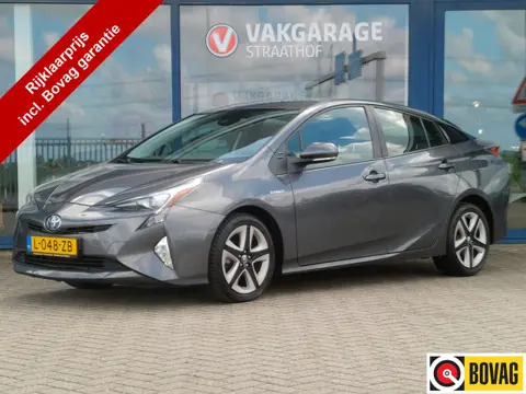 Toyota Prius 1.8 Dynamic, Trekhaak / Navigatie / Camera / Stoelverwarming / Adaptive Cruise Control 