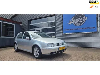 Volkswagen Golf 1.6-16V FSI Pacific