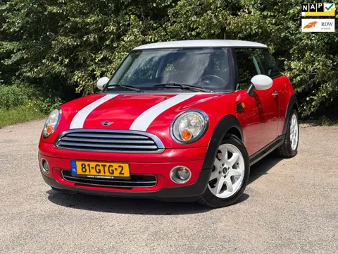 Mini 3-Deurs 1.6 Cooper Chili | " 151.000 " KM + Cruise control Nu € 1.499,- !!!