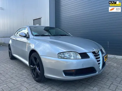 Alfa Romeo GT 1.8 T.Spark Distinctive AIRCO LEDER
