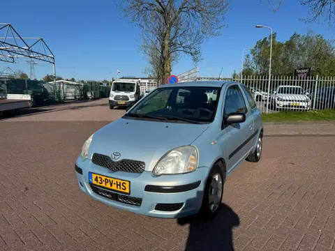 Toyota Yaris 1.0 VVT-i Idols