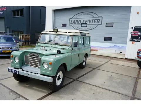 Land Rover 109 stationwagon aantoonbaar 40.000 km
