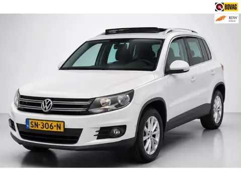 Volkswagen Tiguan 2.0 TDI Automaat Sport&Style 4Motion pano Navi leer clima cruise controle lm-velge
