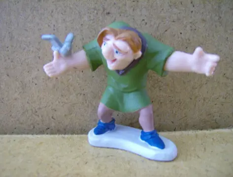 Klokkenluider van notre dame poppetje 4 adv5511