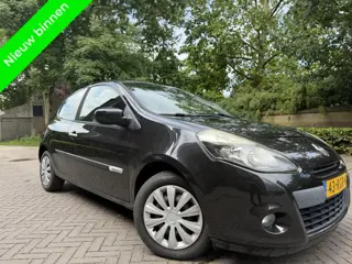 Renault Clio 1.5 dCi Luxe Clima Cruisecontrol Navigatie