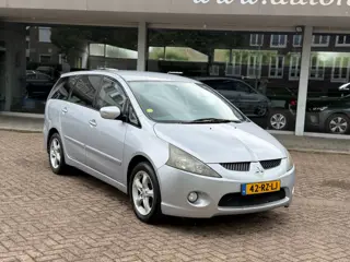 Mitsubishi Grandis 2.4-16V Intense|Nieuwe APK|7 Persoons|Set winterwielen