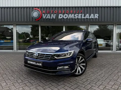 VOLKSWAGEN PASSAT VARIANT 1.8 TSI Business Edition R - Pano Leder Massage Stoelverw. Trekhaak Camera