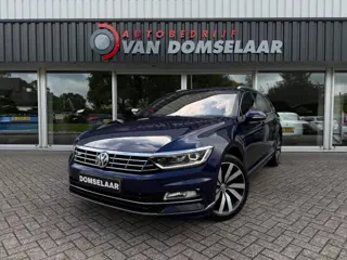 VOLKSWAGEN PASSAT VARIANT 1.8 TSI Business Edition R - Pano Leder Massage Stoelverw. Trekhaak Camera