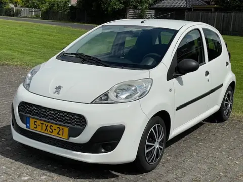 PEUGEOT 107 1.0 5-deurs/ Airco/ Weinig km's