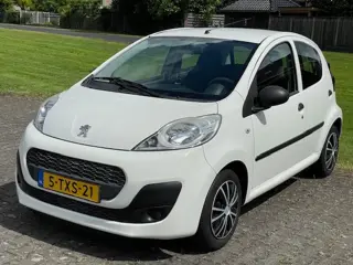 PEUGEOT 107 1.0 5-deurs/ Airco/ Weinig km's