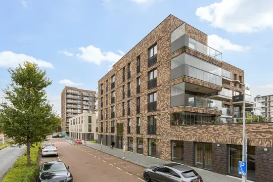 Woning aan de IJdoornlaan te Amsterdam