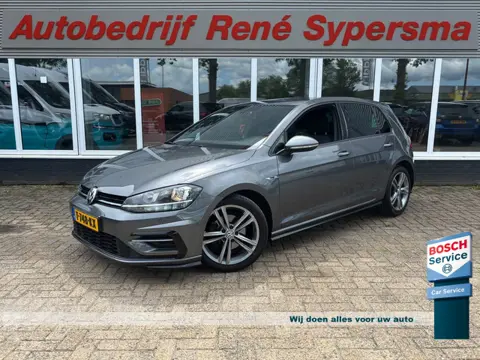 Volkswagen Golf 1.5 TSI Highline Business R-Line | Automaat | Parkeersensoren | Apple Carplay | Adap
