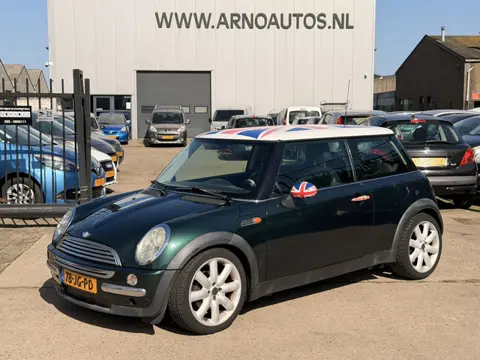 MINI 3-deurs 1.6 AUTOMAAT Cooper Chili, AIRCO(CLIMA) IJSKOUD, CRUISE CONTROL, APK TOT 11-05-27, LEDE