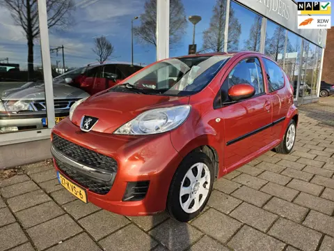 Peugeot 107 1.0-12V Sublime