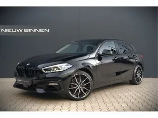 BMW 1-serie 118i Executive Sportline | Cruise Contol | Ambiance Verlichting | Navigatie | Keyless | 
