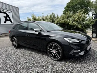 SEAT Leon Sportstourer 1.4 TSI FR 204PK e-Hybrid Led|Camera|Keyles|Carplay|Memory