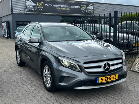 Mercedes-Benz GLA-klasse 200 Ambition # Bi-Xenon # Leder # Navi # Trekhaak #