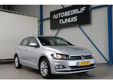 Volkswagen Polo 1.0 TSI Highline - N.A.P. Airco, Cruise, Carplay, Navi, PDC.