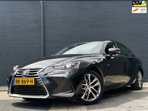 Lexus IS 300h Hybrid Business Line | Navigatie | Camera | Dealer Onderhouden