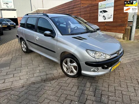 Peugeot 206 SW 1.6-16V XS nieuwe apk! zeer nette auto.