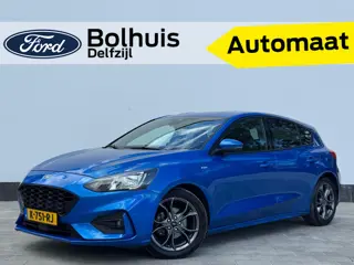 Ford Focus EcoBoost 125 pk ST-Line | Parkeersensoren | Apple Carplay & Android Auto | Privacy Glass 