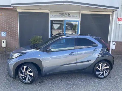 Toyota Aygo X 1.0 VVT-i S-CVT Envy (bj 2024, automaat)