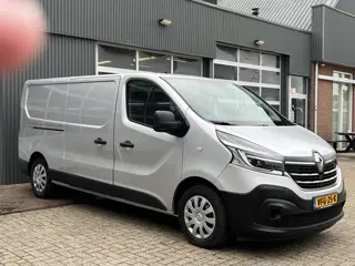 Renault Trafic 2.0 dCi 120pk L2H1 Airco Cruise control Trekhaak 2000kg trekgewicht Parkeersensoren a