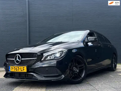 Mercedes-Benz CLA-klasse Shooting Brake 200 AMG-Line | Pano | Stoelverwarming | Automaat