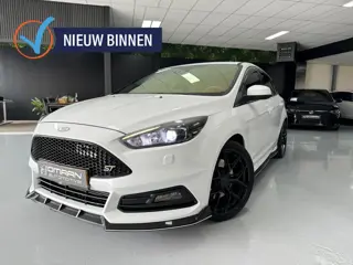 Ford Focus 2.0 ST-2 250PK 2016 RECARO MAXTON (bj 2016)