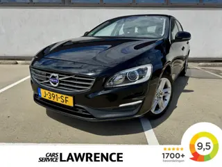 Volvo V60 1.5 T3 Momentum Trekhaak | Navi | Bleu-Tooth | Goed onderhouden % Bovag Occasion Partner %