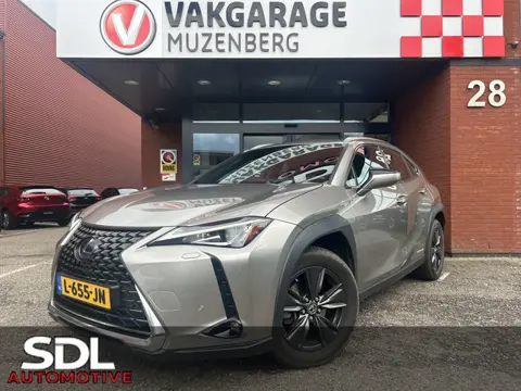 Lexus UX 250h Luxury Line DEALER ONDERHOUDEN!! // FULL LED // ADAPTIVE CRUISE // KEYLESS // NAVI // 