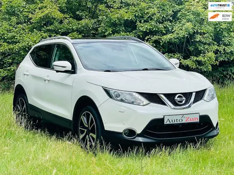 Nissan Qashqai 1.2 Tekna/AutomaatClima/CruiseNavi/Pano/Trekhaak