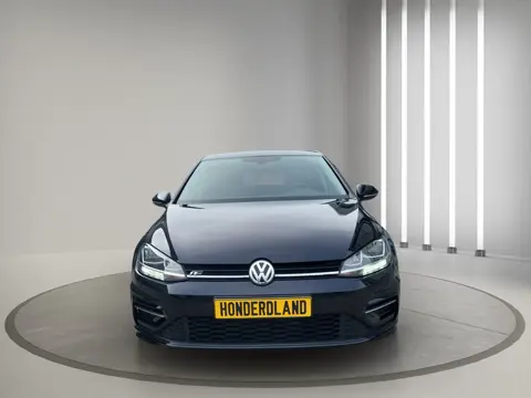 Volkswagen Golf 1.0 TSI Highline Business R-line (nieuwe distributie en beurt)