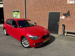 BMW 1-serie 116i 5DRS. Stoelverwarming, pdc, NW apk