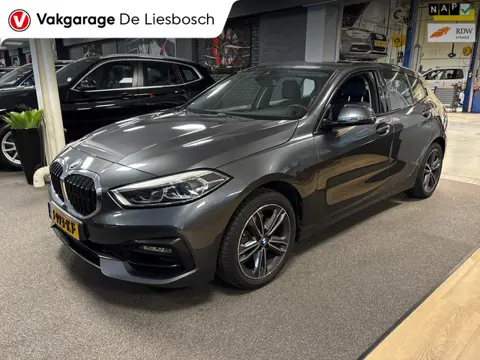 BMW 1-serie 118i High Executive Edition sport/navi/stoelverw.apple carplay/ned