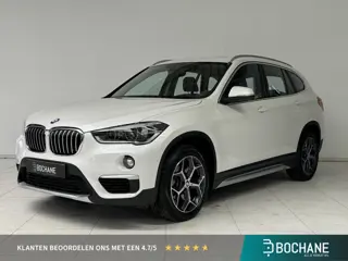 BMW X1 sDrive20i High Executive | Panoramadak | Trekhaak | Leder | Achteruitrijcamera |