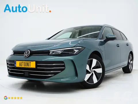 Volkswagen Passat Variant 1.5 eHybrid 204PK | Leder/Alcantara | Massage | Trekhaak | HUD | Camera | 