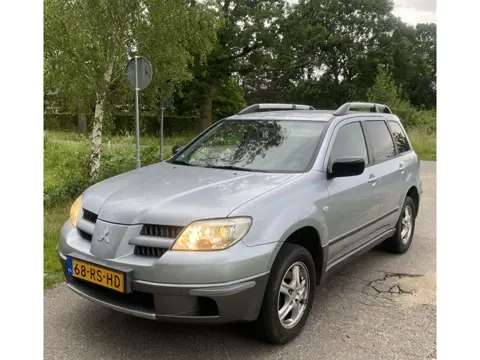 Mitsubishi Outlander 2.0 Invite plus (bj 2005)