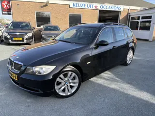 BMW 3 Serie Touring 320i High Executive , Panodak,Leer, Navi, 17 inch Keurige auto